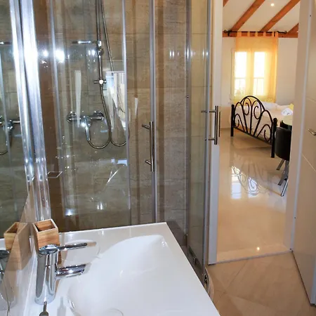 Kapar - Sufit Trogir