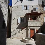 Kapar - Sufit شقة تروغير